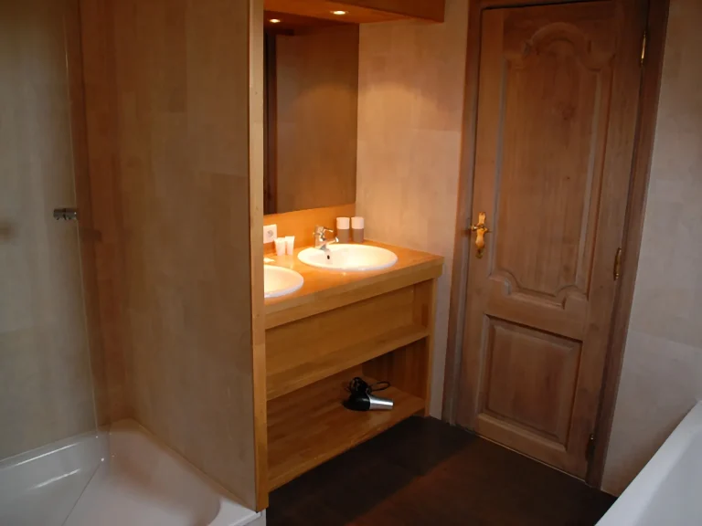 Familiekamer klassiek met tweepersoonsbed De Kruishoeve De Haan