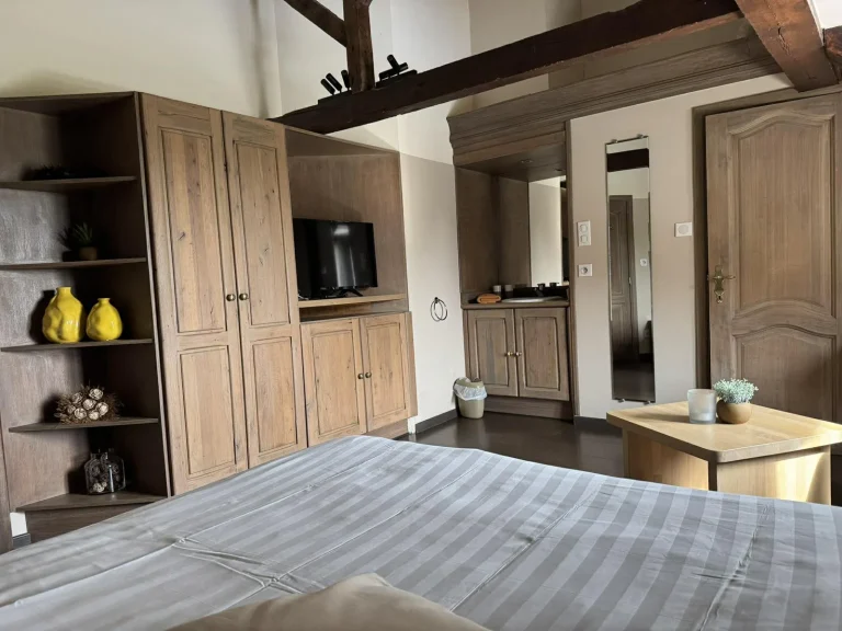 Gastenkamer De Kruishoeve De Haan - kasten badkamer